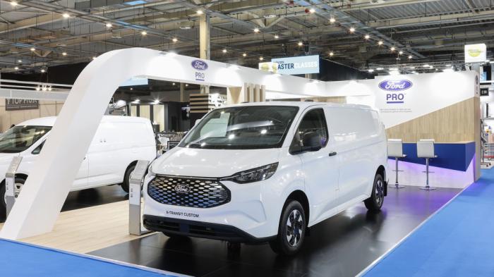 Η Ford Pro γιόρτασε τα 60 χρόνια του Transit στην ARTOZA 2025! 